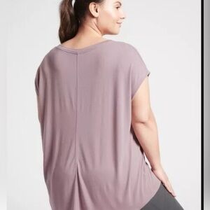 Athleta Cloudlight Stratus Short Sleeveed shirt Lilac XL